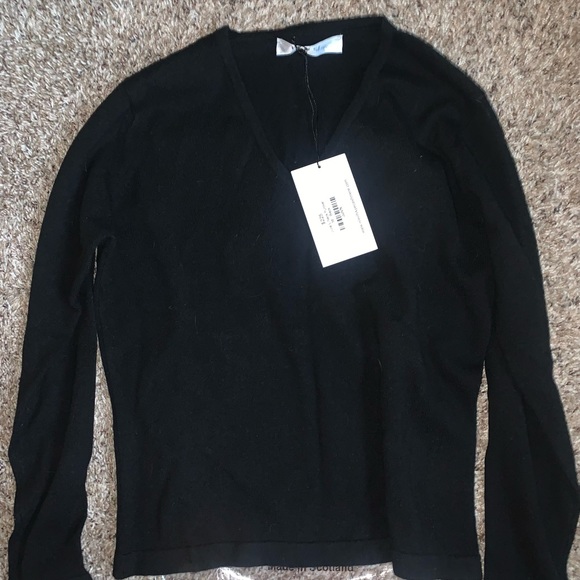 Isle of Skye cashmere, long sleeve, v neck pullover sweater - Picture 5 of 7